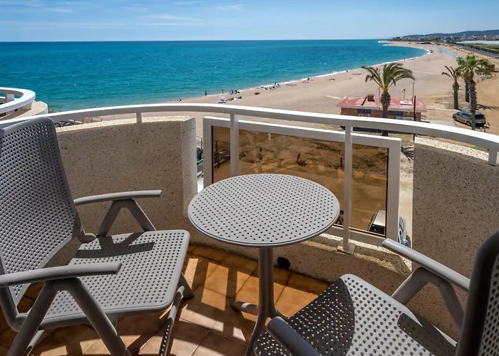 Caprici Beach Hotel&Spa